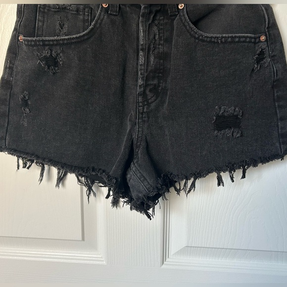 Wild Fable Black Distressed Ultra High Waisted Denim Jean Cutoff Short Size 2 - Picture 4 of 8